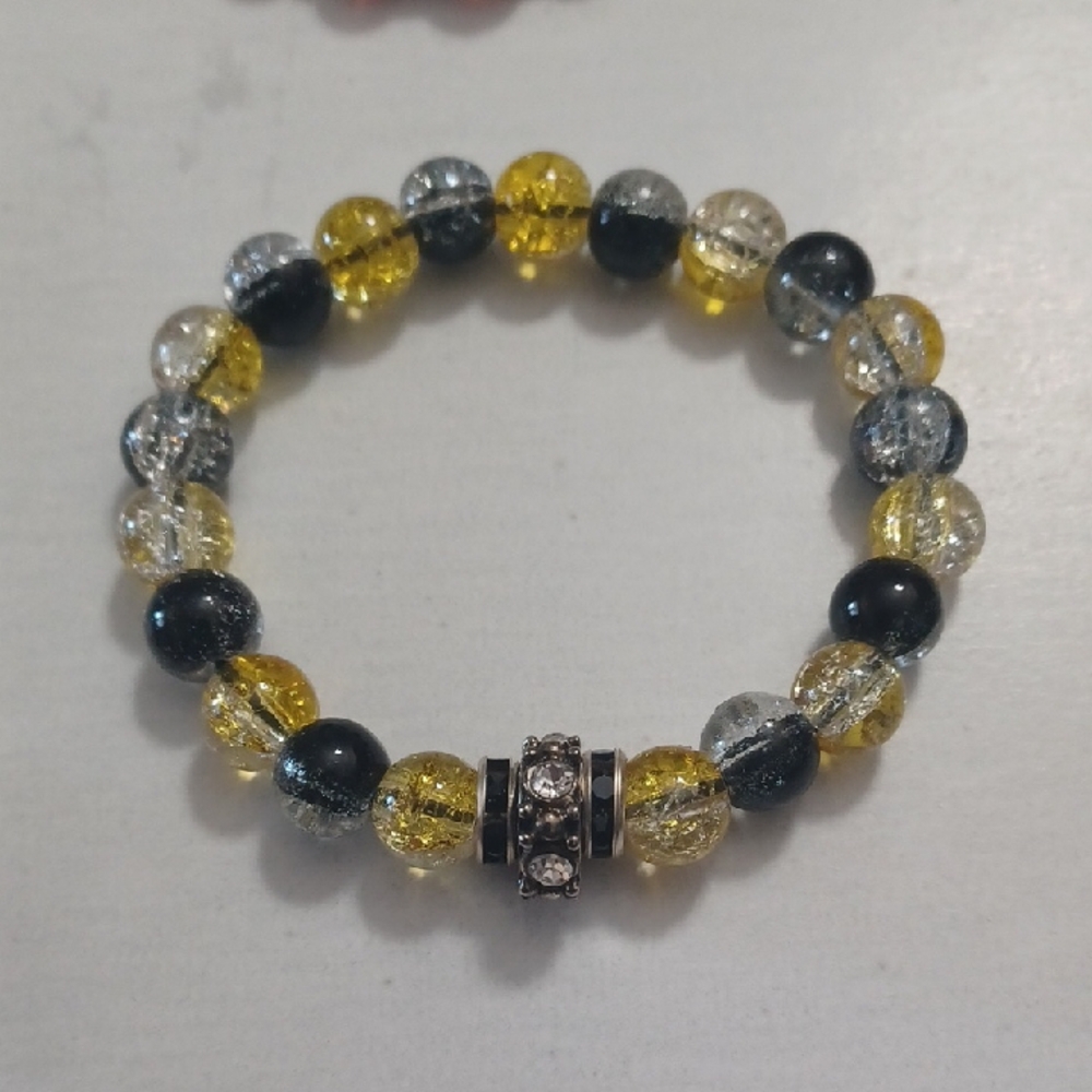 Elegant Black and Gold Beaded Bracelet